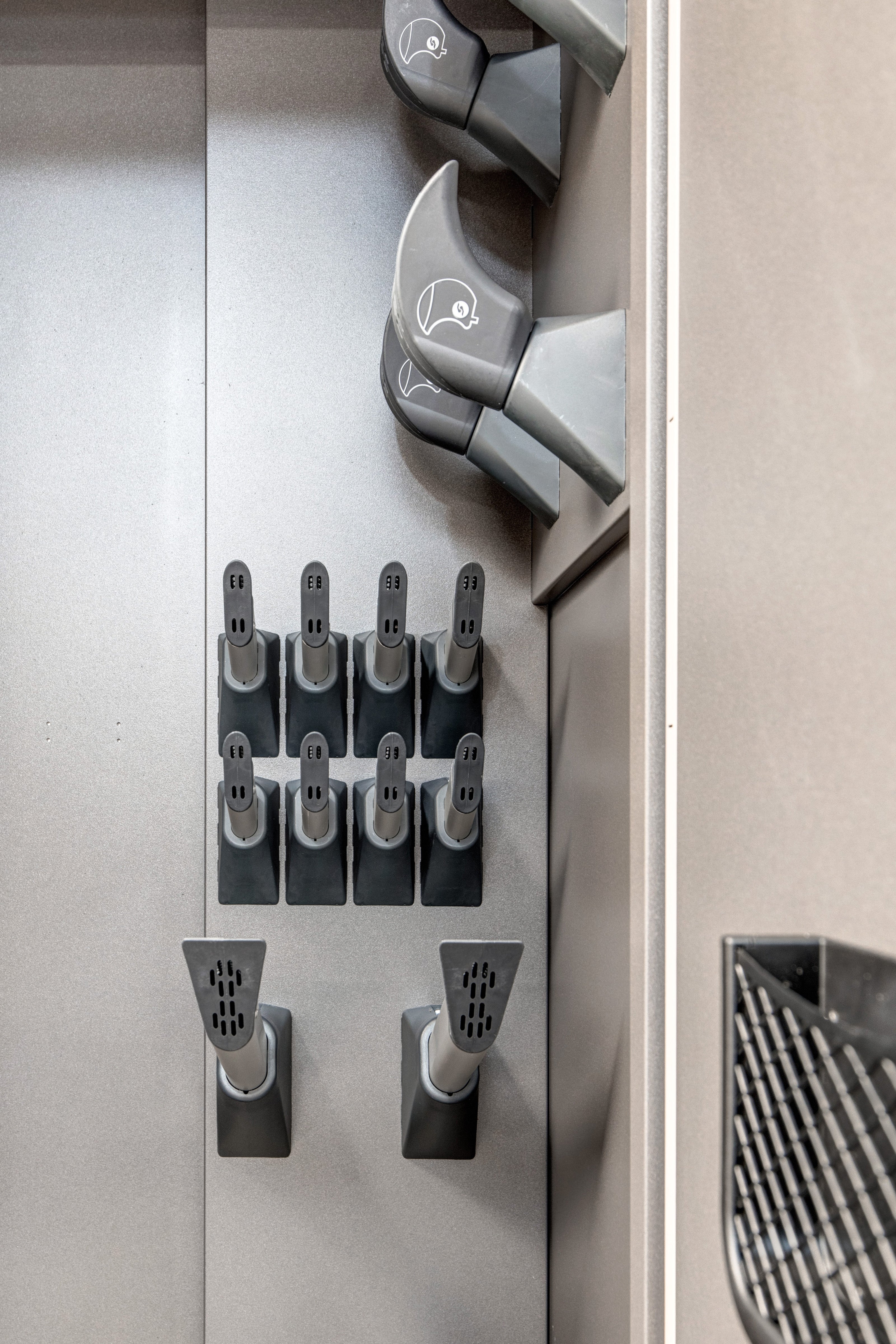 4 Person Locker